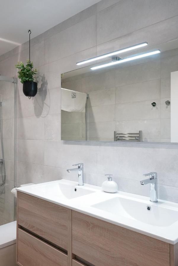 Apartaments La Rambla - Arbequina - 6 Persones 科尔努德利亚 外观 照片